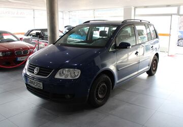 VW Touran 148.000 km 990 &euro; Puchheim-Bhf bei München 82178