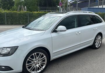 Skoda Superb 244.500 km 10.990 &euro; München 81245