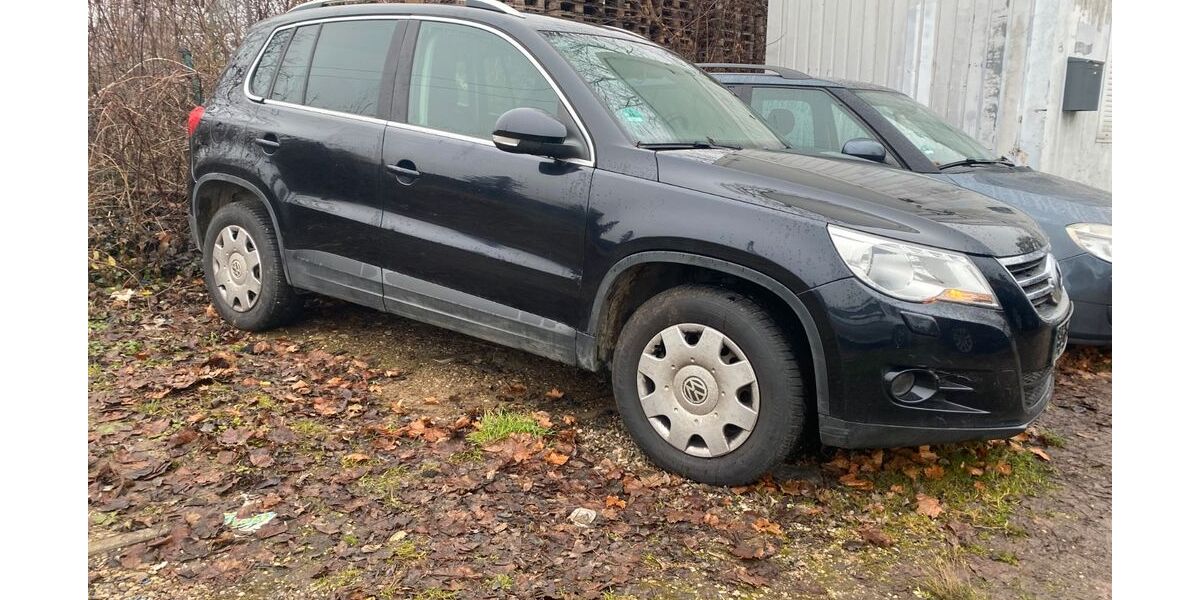 VW Tiguan 269.875 km 2.800 &euro; München 81243