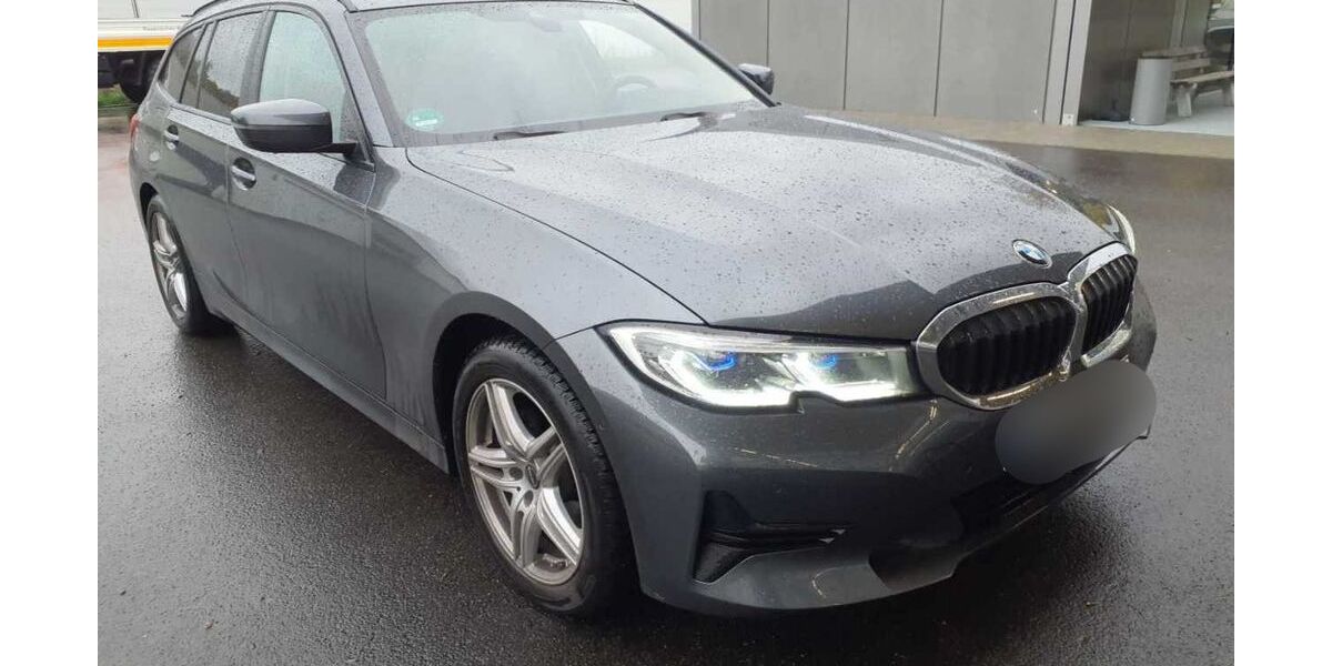 BMW 320 96.000 km 24.999 &euro; Hohenbrunn bei München 85662