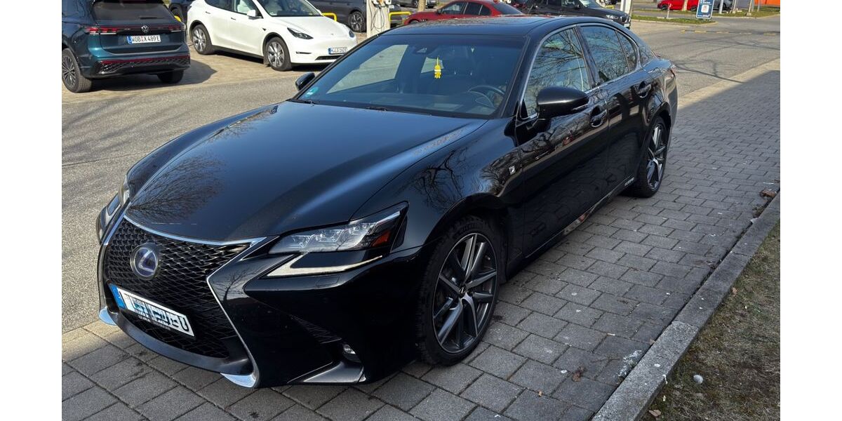 Lexus GS 450 128.075 km 35.000 &euro; Muenchen 80335