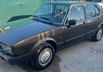 Alfa Romeo Alfetta 88.974 km 15.999 &euro; München 81829