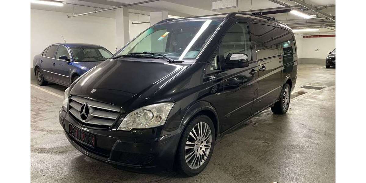 Mercedes-Benz Viano 205.000 km 17.900 &euro; München 81929