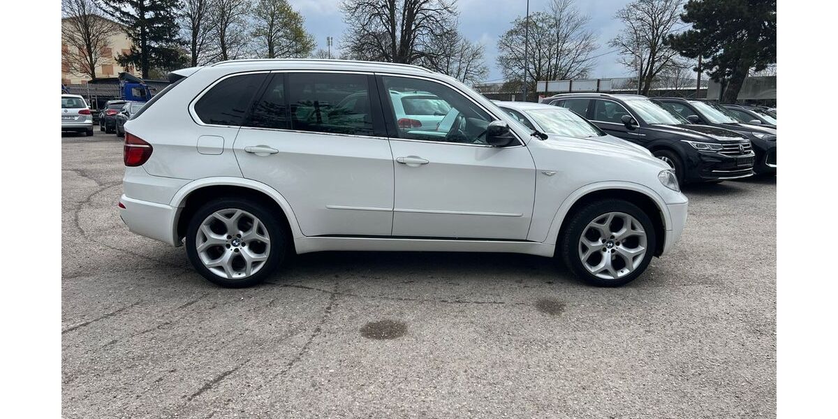 BMW X5 264.000 km 12.900 &euro; München 81243