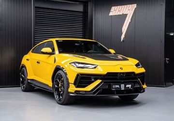 Lamborghini Urus 9.500 km 322.490 &euro; München 80939