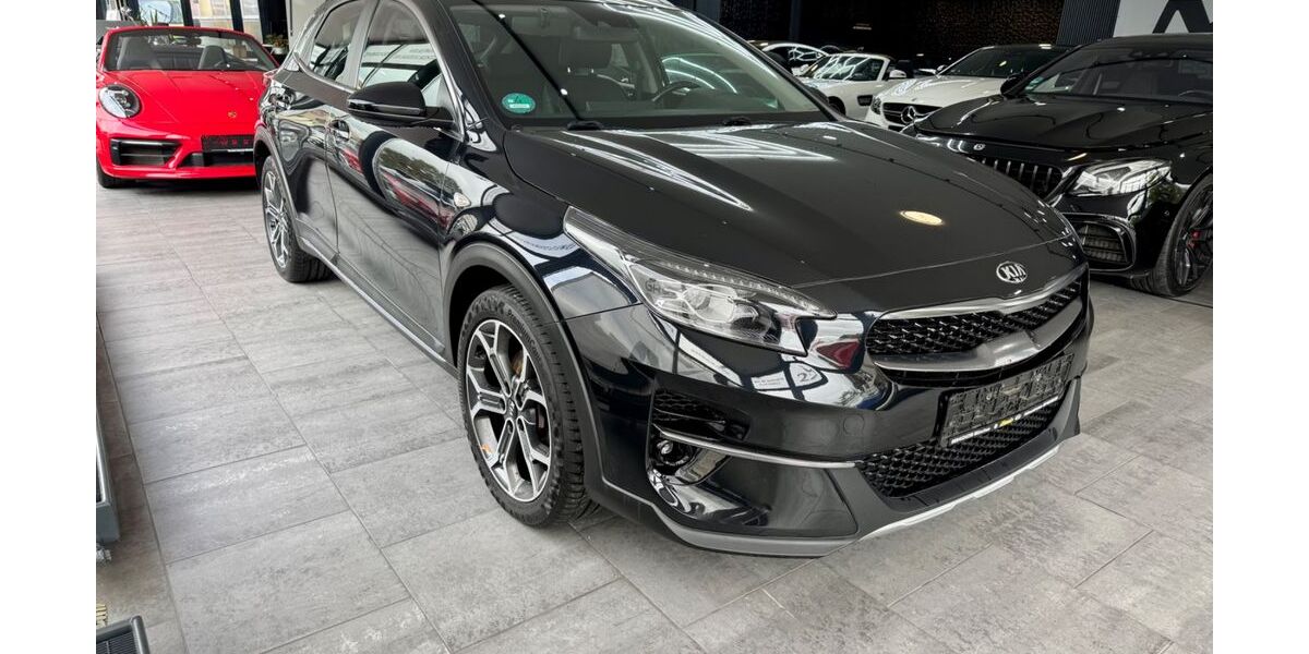 Kia XCeed 92.394 km 13.990 &euro; München 81825