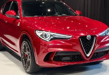 Alfa Romeo Stelvio 95.000 km 39.490 &euro; Gröbenzell 82194