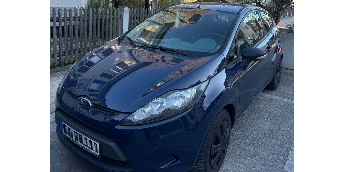 Ford Fiesta 117.000 km 2.600 &euro; München 81369