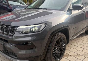 Jeep Compass 37.500 km 23.490 &euro; Ismaning 85737