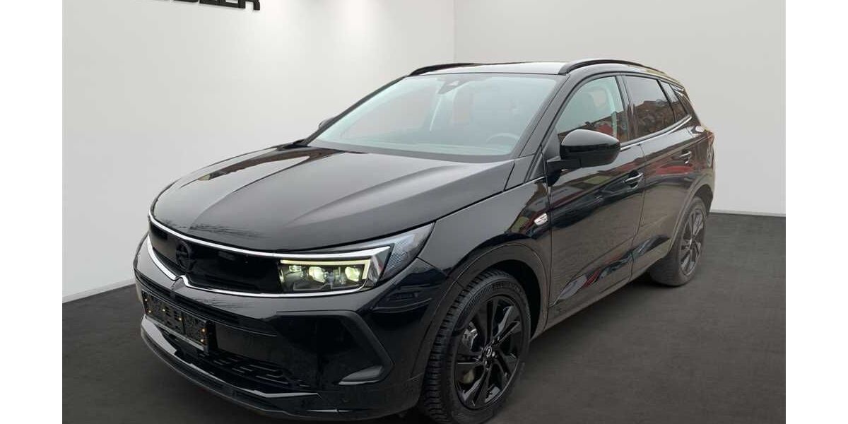 Opel Grandland (X) 34.779 km 23.970 &euro; München 81547