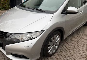 Honda Civic 94.000 km 9.750 &euro; München 81827