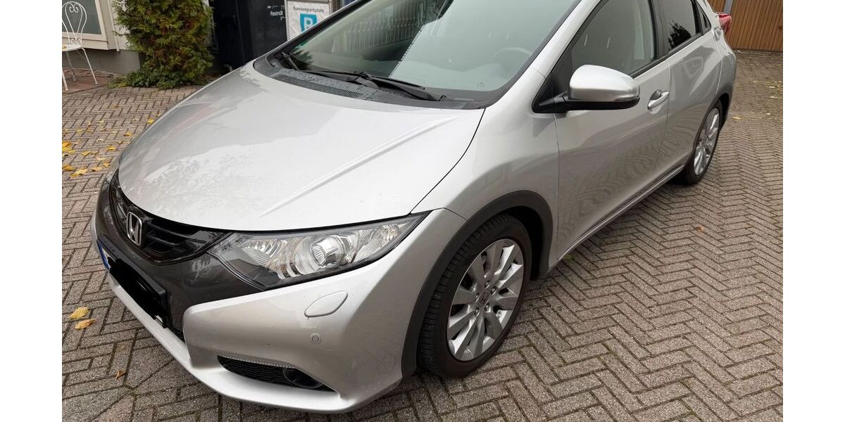 Honda Civic 94.000 km 9.750 &euro; München 81827