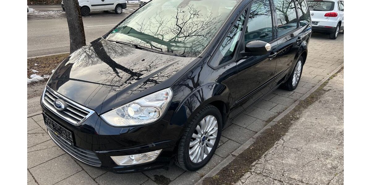 Ford Galaxy 154.000 km 7.999 &euro; München 81825
