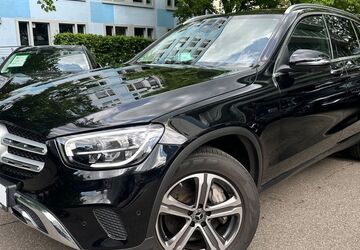 Mercedes-Benz GLC 300 137.356 km 30.799 &euro; München 80636