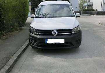 VW Caddy 207.000 km 8.800 &euro; München 81829