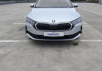 Skoda Octavia 2.500 km 44.900 &euro; München 80686