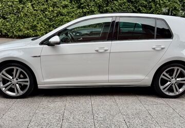 VW Golf 104.000 km 18.980 &euro; München 81827