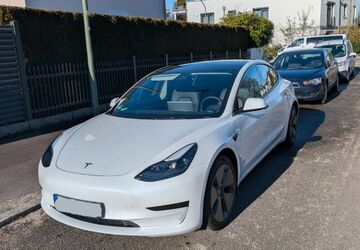 Tesla Model 3 48.737 km 25.000 &euro; München 81477
