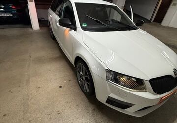 Skoda Octavia 221.321 km 8.000 &euro; München 81543