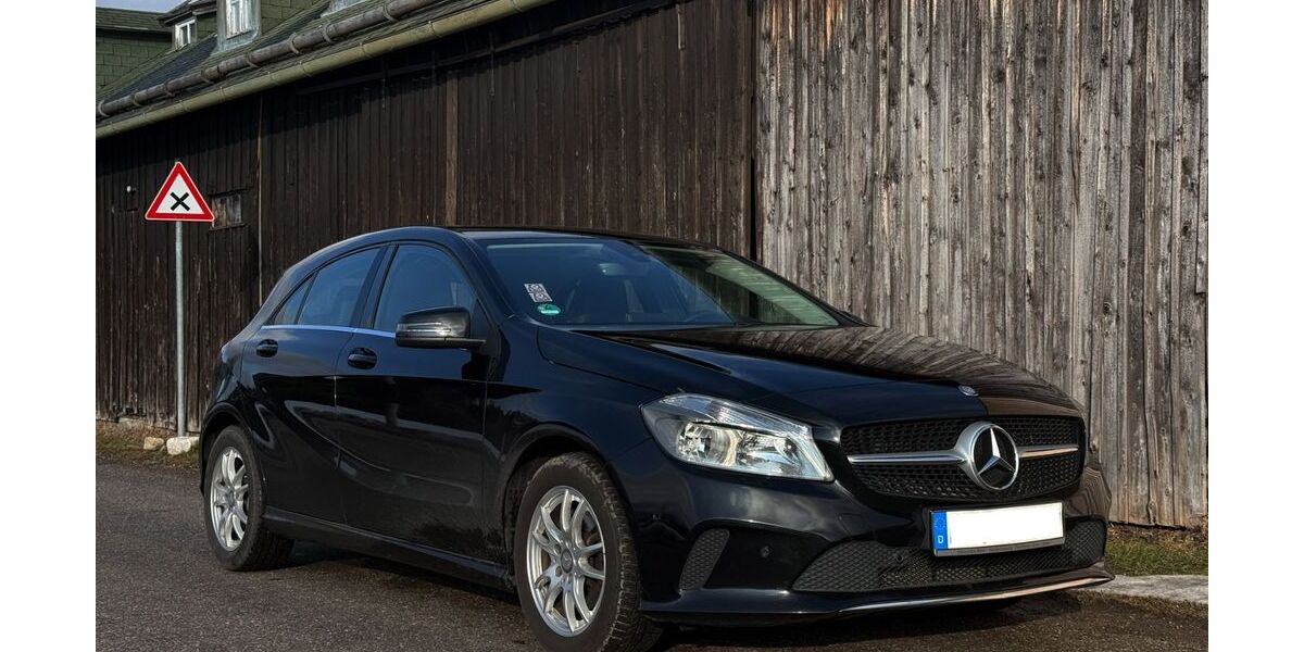 Mercedes-Benz A 180 96.700 km 12.900 &euro; München 80799