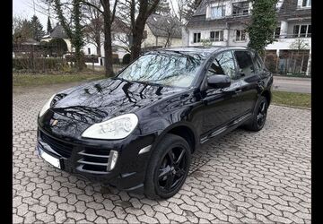 Porsche Cayenne 245.000 km 8.990 &euro; München 81737