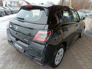 Suzuki SWIFT CLUB HYBRID 14.297 km 15.460 &euro; Höhenkirchen-Siegertsbrun 85635