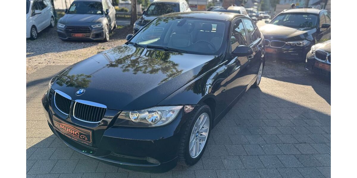 BMW 320 278.000 km 3.950 &euro; München 81243