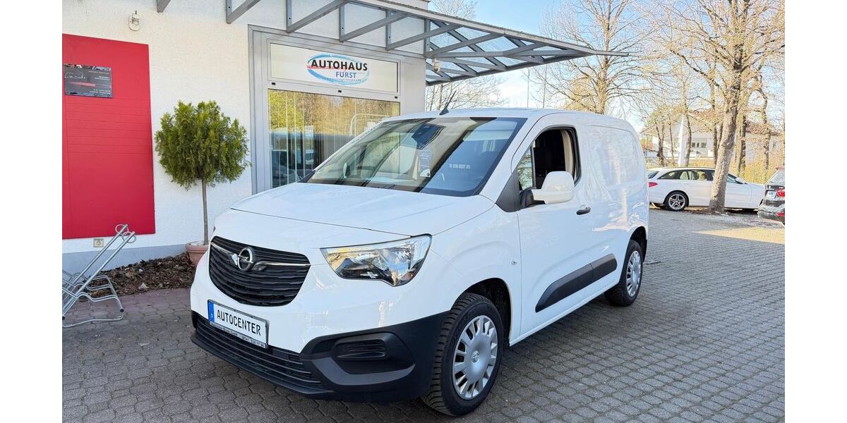Opel Combo 84.000 km 11.800 &euro; Fürstenfeldbruck 82256