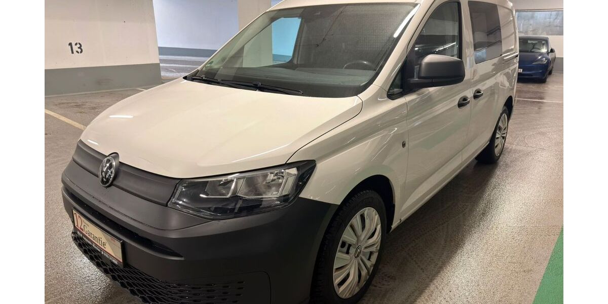 VW Caddy Maxi 111.869 km 16.999 &euro; München 81825