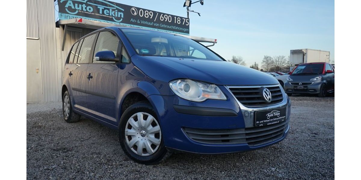 VW Touran 281.332 km 3.490 &euro; München 81829
