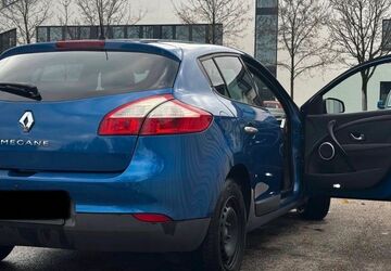 Renault Megane 168.000 km 3.200 &euro; München 80937
