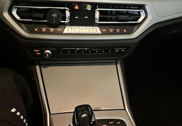 BMW 318 205.000 km 18.500 &euro; München 81373