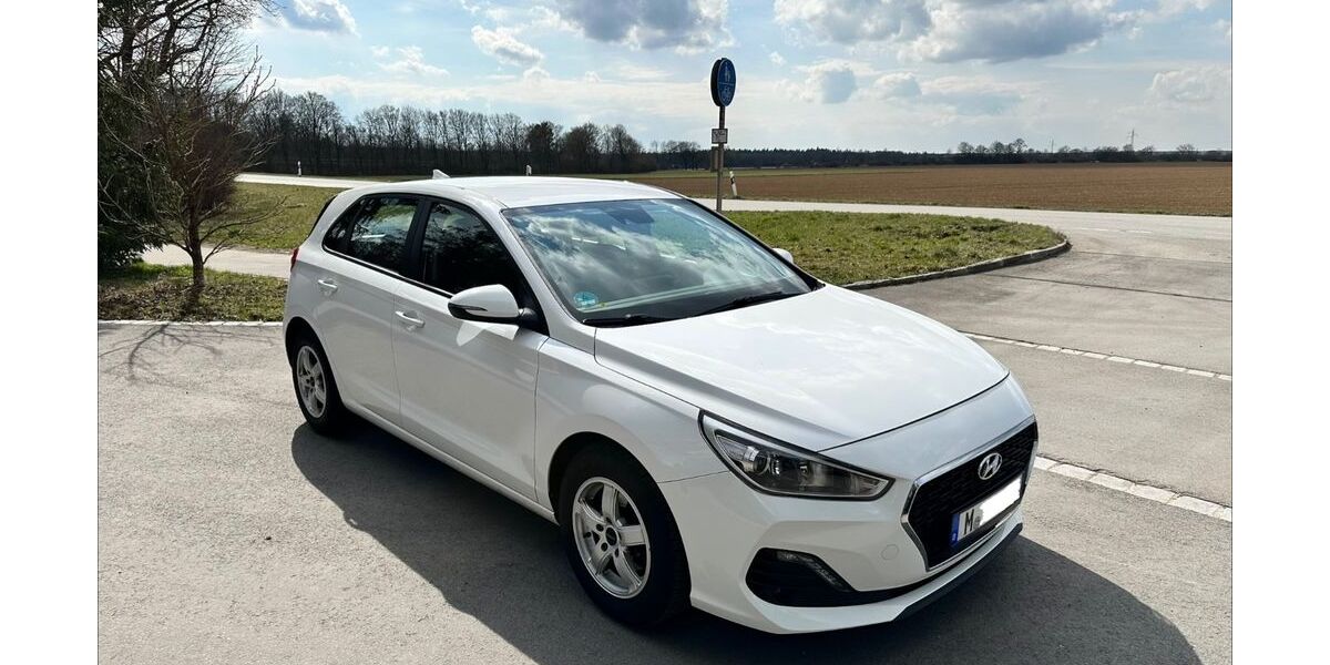 Hyundai i30 59.797 km 13.600 &euro; München 81371