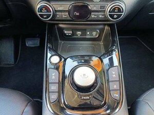 Kia E-SOUL INSPIRATION WP LED GD 19.000 km 26.990 &euro; Höhenkirchen-Siegertsbrun 85635