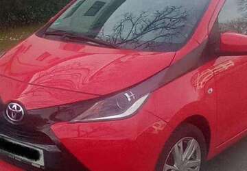 Toyota Aygo 67.500 km 7.200 &euro; Unterhaching 82008