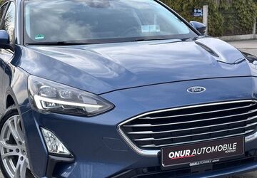 Ford Focus 98.000 km 16.950 &euro; München 81245