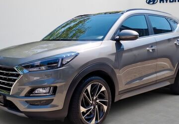 Hyundai TUCSON 74.902 km 20.580 &euro; München 81825