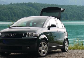 Audi A2 120.000 km 9.999 &euro; München 81249