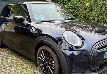 Mini Cooper SE 29.800 km 17.950 &euro; München 80804