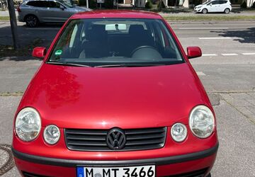 VW Polo 80.000 km 2.700 &euro; München 81827