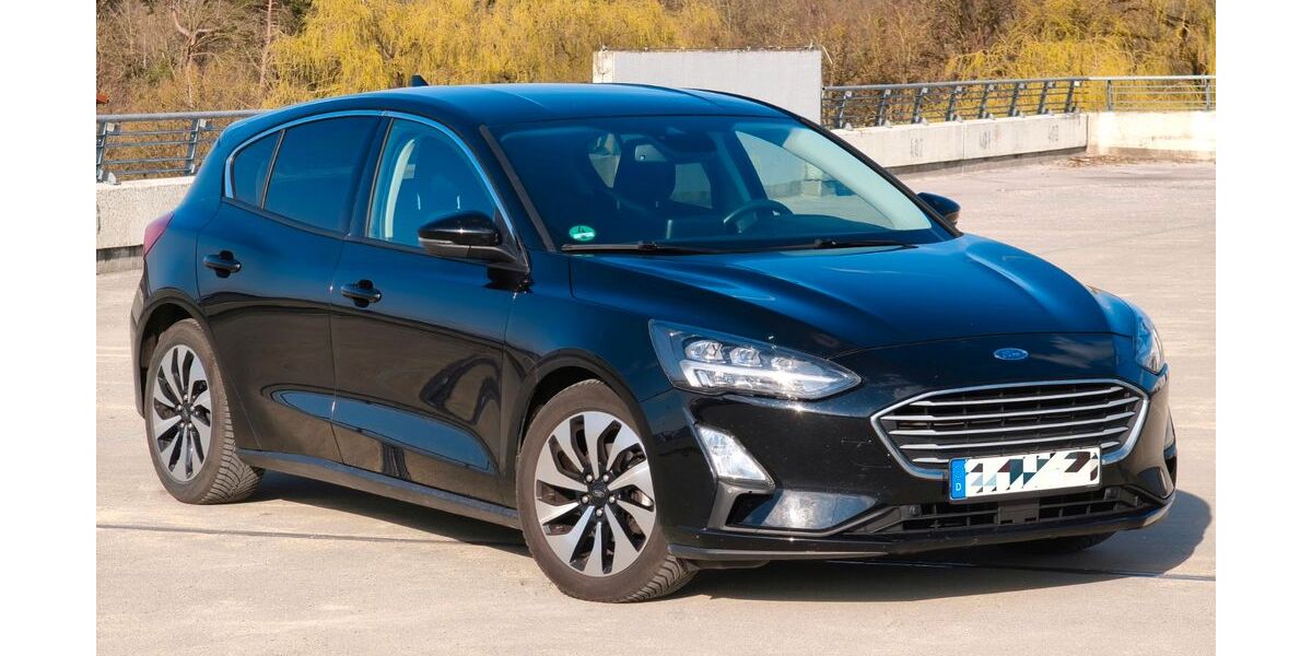 Ford Focus 100.668 km 12.500 &euro; Poing 85586