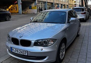 BMW 120 99.000 km 8.700 &euro; München 80333