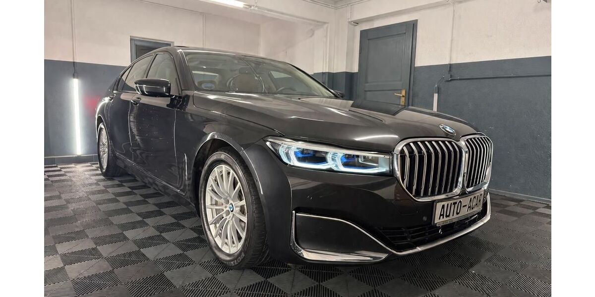 BMW 740 69.898 km 49.990 &euro; München 81243