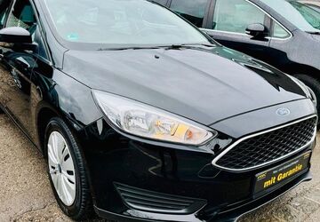 Ford Focus 99.750 km 6.900 &euro; München 81825