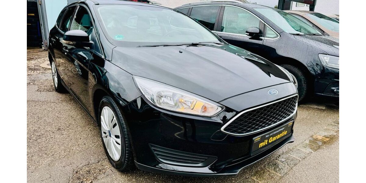 Ford Focus 99.750 km 6.900 &euro; München 81825