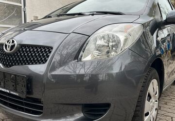 Toyota Yaris 49.906 km 4.500 &euro; München 80939