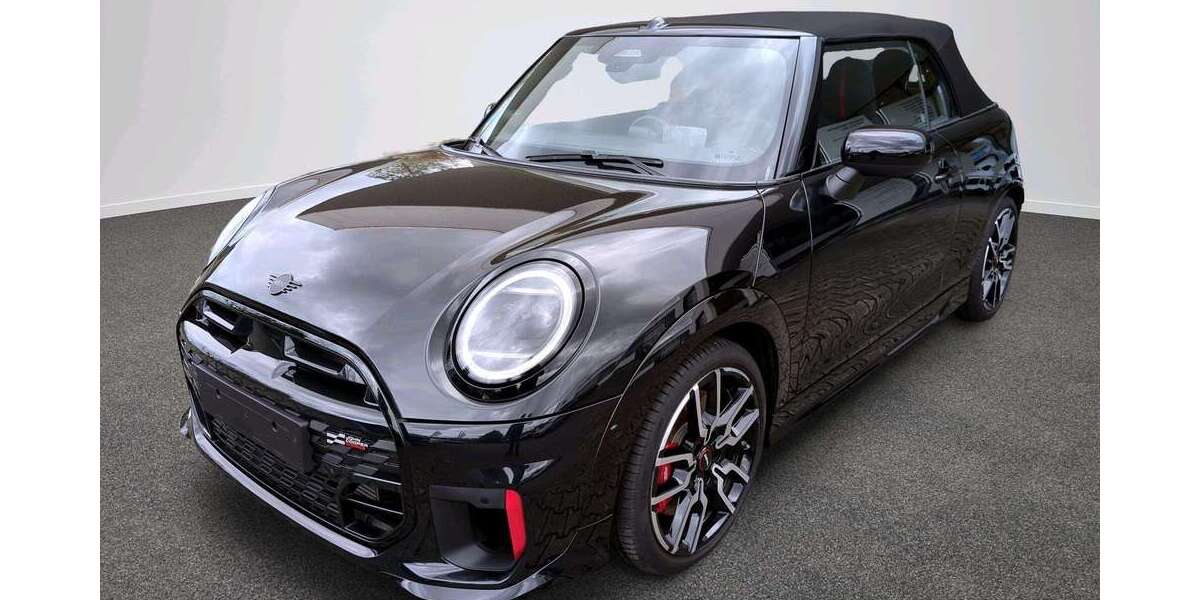 Mini John Cooper Works Cabrio 7.183 km 43.867 &euro; München 80788