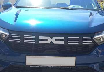 Dacia Logan 8.785 km 16.000 &euro; Holzkirchen 83607