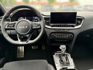 Kia XCEED 1.6T 180 DCT GTL LEDER 1.500 km 35.490 &euro; Höhenkirchen-Siegertsbrun 85635