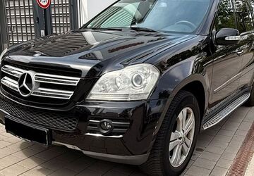 Mercedes-Benz GL 450 299.000 km 9.450 &euro; München 81825